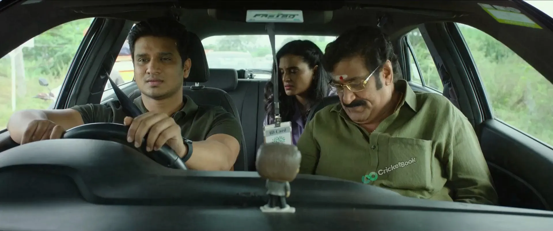 18 Pages 2022 Hindi (HQ Dubbed) Movie HDRip 720p – 480p Screenshot
