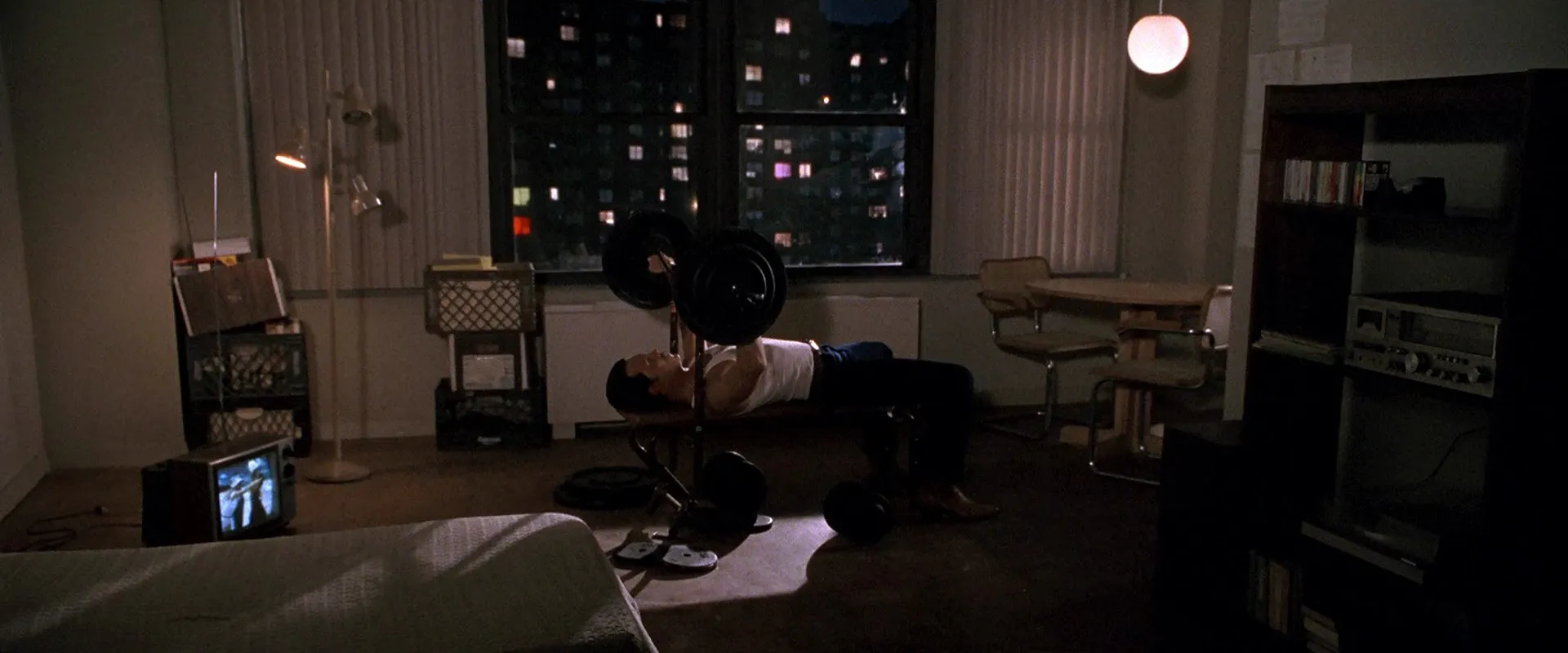 Donnie Brasco (1997) Hindi Dual Audio 480p BluRay 450MB Screenshot