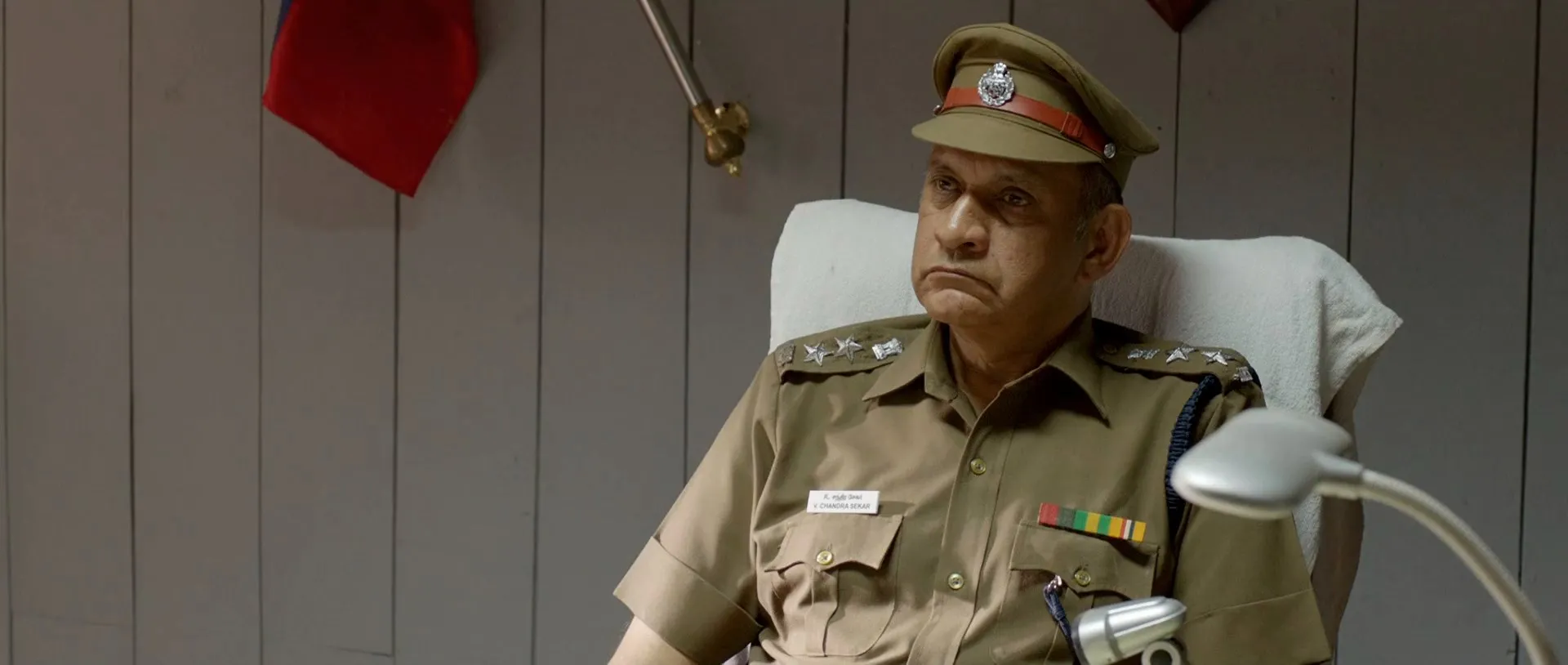 Iruttu (2019) (Hindi -Tamil) Dual Audio 720p UnCut HDRip [1.3GB] Screenshot